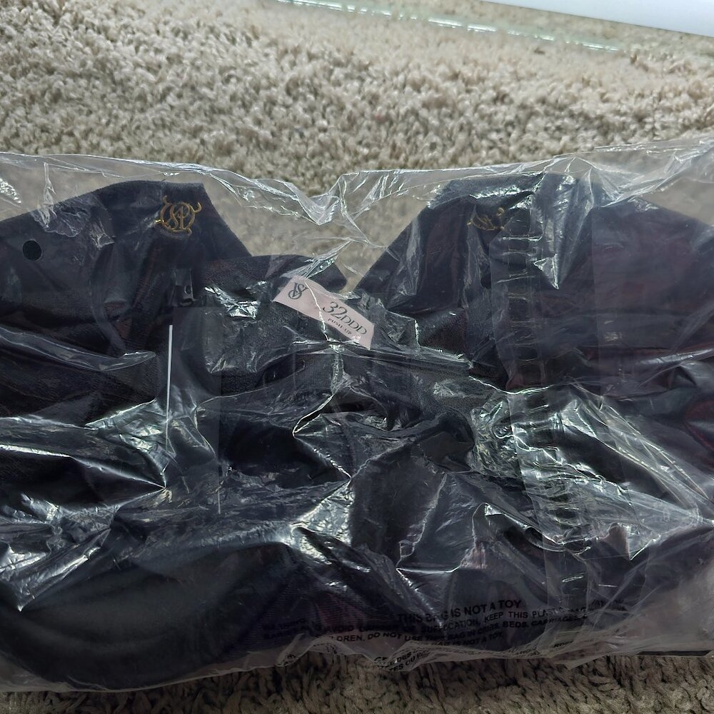 BRAND NEW THE ICON PUSH UP VICTORIA'S SECRET